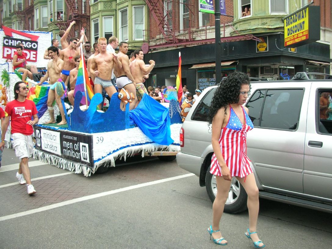 chicago_pride_float_2862401203429
